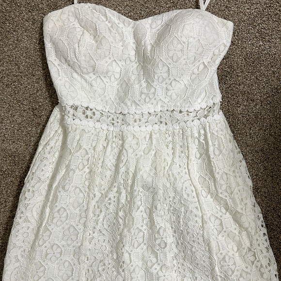 Lilly Pulitzer white strapless dress size S - Picture 2 of 6